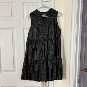 Skies Are Blue Black Textured Dress